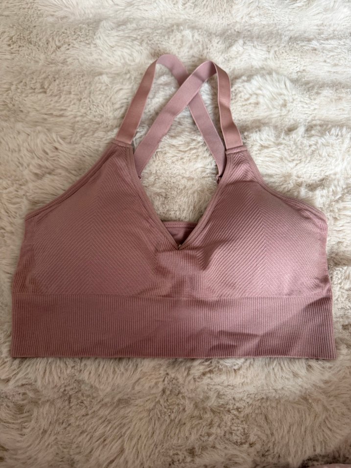 H&M Dikişsiz Sporcu Sütyeni - Görsel 3