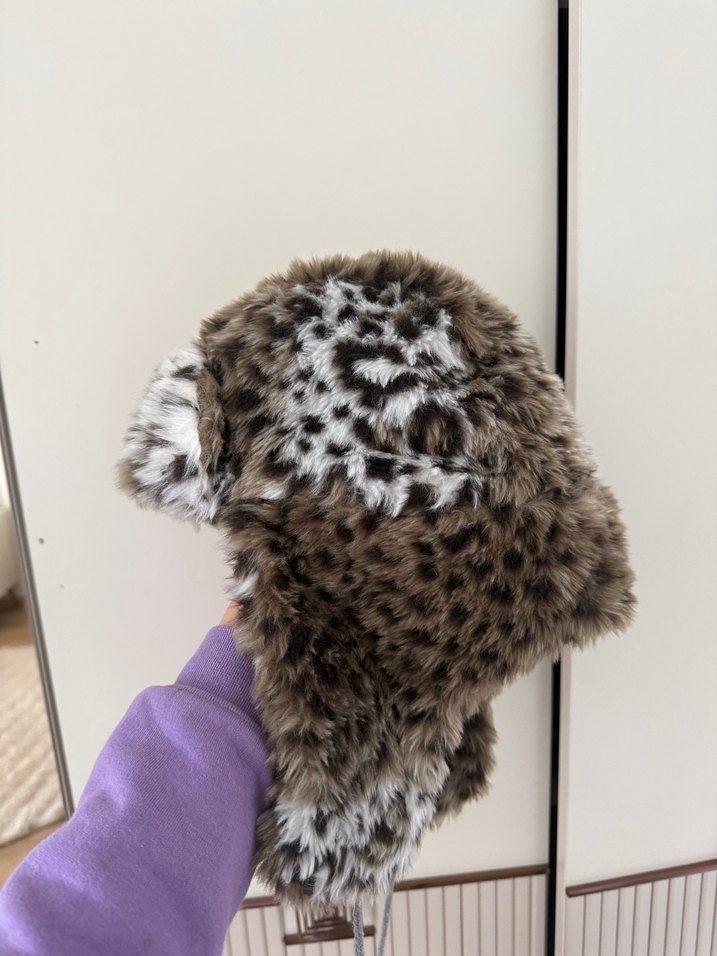 Leopar kürklü şapka - Görsel 4