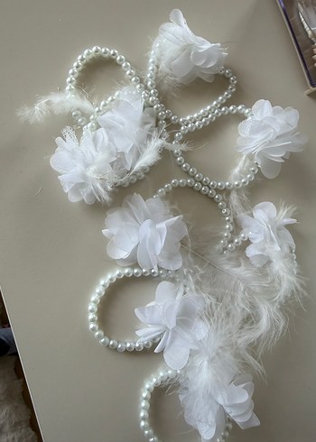 Beyaz tüylü incili Nedime bileklik - Görsel 6