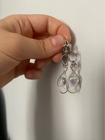 Accessorize El yapımı kalpli küpe