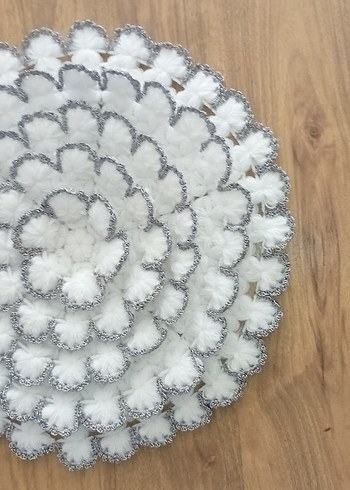 Gri Nakışlı Beyaz Yuvarlak Banyo lifi (Çeyizlik)