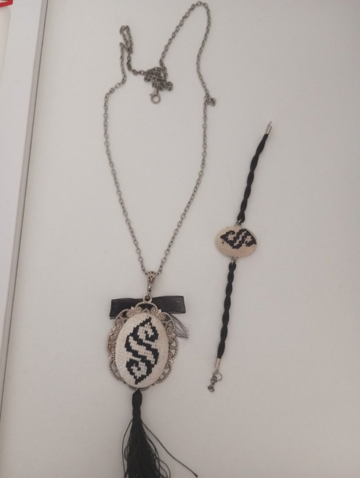 Nakışlı Zincir Detaylı Mini Bohem Kolye - Görsel 4