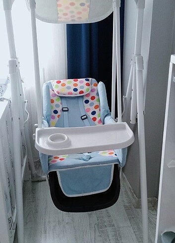 Salıncaklı mama sandalyesi 
