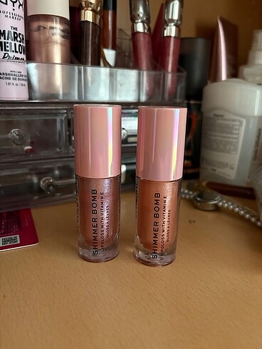 Revolution Revolution Shımmer Bomb Gloss
