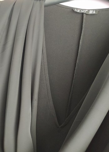 Kadın Siyah Uzun Drapeli V Yaka vatkalı Elbise - Görsel 4