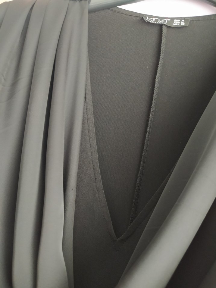 Kadın Siyah Uzun Drapeli V Yaka vatkalı Elbise - Görsel 4