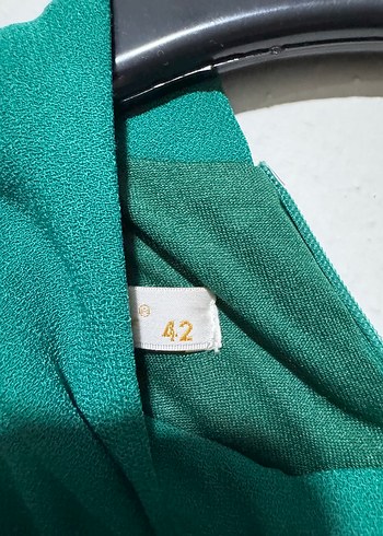 42 Beden Uzun Kollu Yeşil Payetli Kadın Elbise
