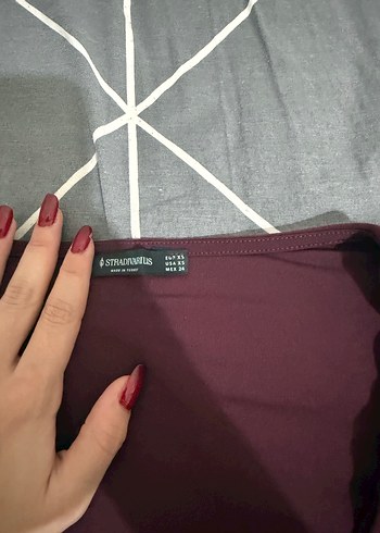 Stradivarius Bordo V Yaka Kadın Bluz - Görsel 2