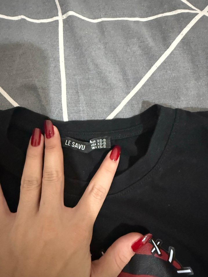 Kadin Siyah Gotik Kısa Kollu Tişört - Görsel 2