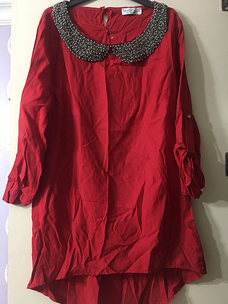 Kırmızı tunik
