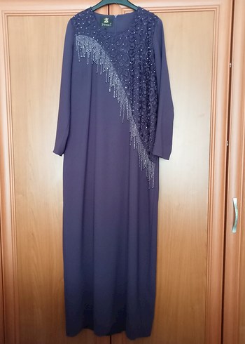 Uzun Kollu, boncuk işlemeli Mor Nakışlı Elbise