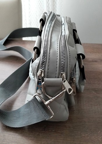 Gri Kadın Çapraz Askılı Günlük Çanta - Görsel 7
