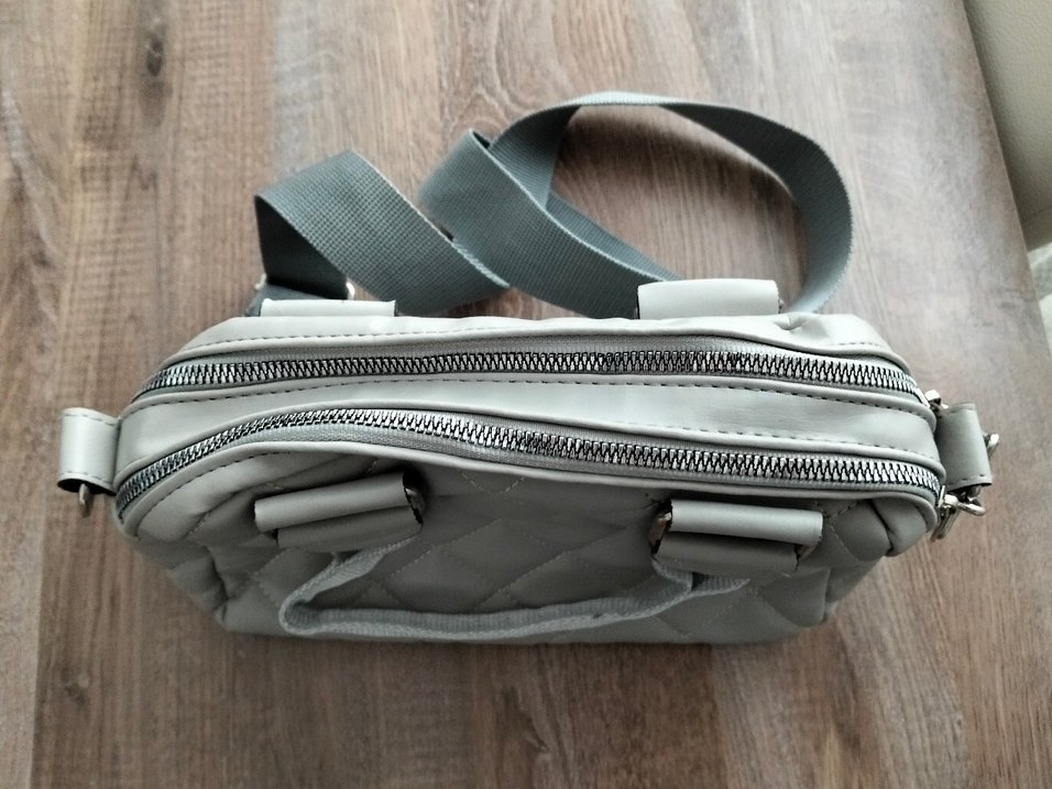 Gri Kadın Çapraz Askılı Günlük Çanta - Görsel 3