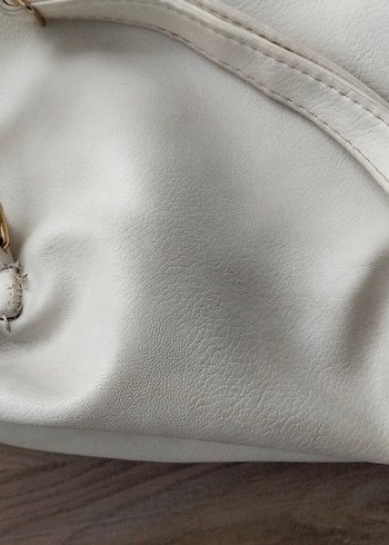 Mıknatısli Beyaz Deri Kadın Sırt Çantası - Görsel 5