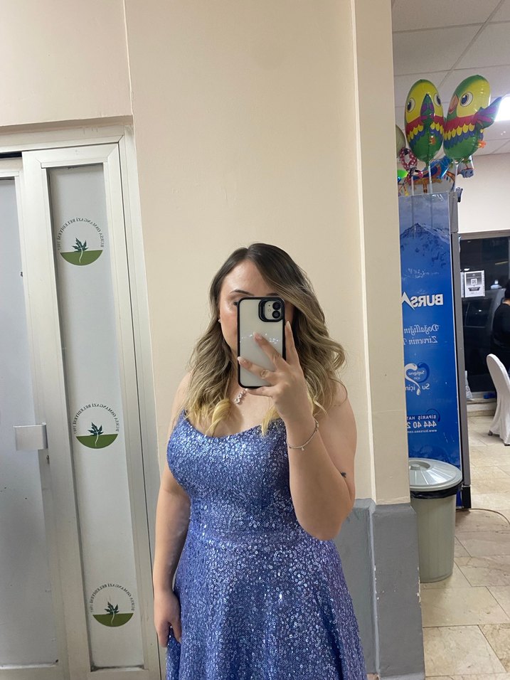 Mavi Parlak Uzun Straplez Abiye Elbise - Görsel 2