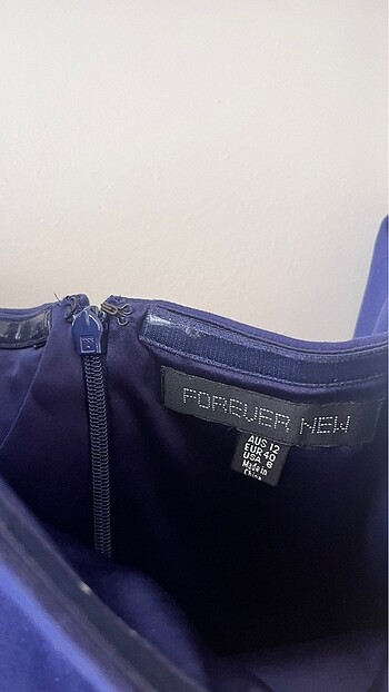 l Beden Forever new abiye