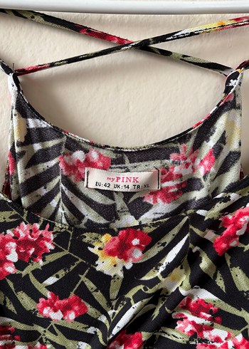 Çiçek Desenli Askılı Bohem Elbise - Görsel 3