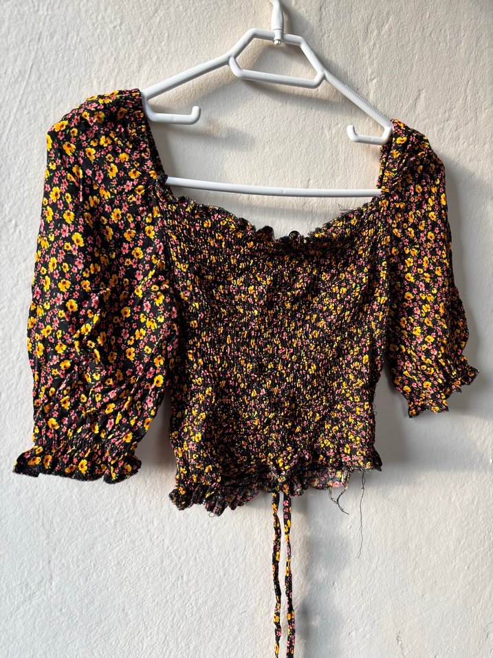 Çiçekli Esnek CROP - Görsel 2