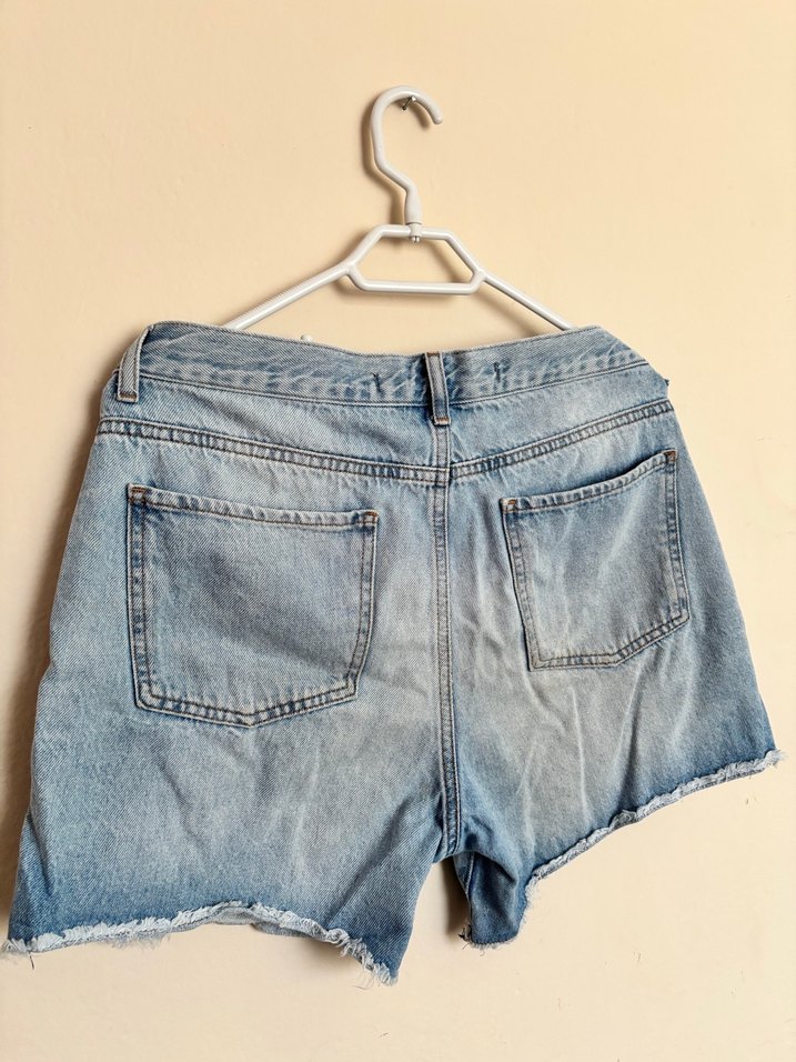 LCW Kadın Mini Kot Şort - Görsel 2