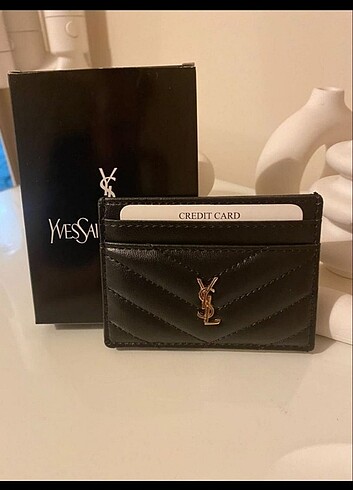 Yves Saint Laurent SİYAH DERİ KARTLIK 