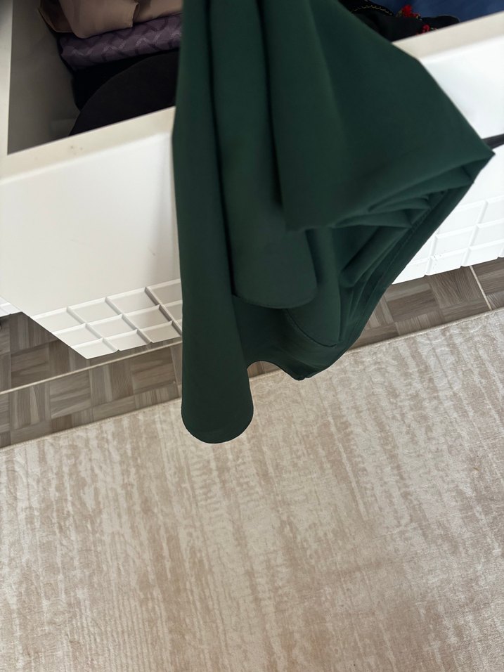 Kadın Yeşil Yırtmaçlı Basic Şal - Görsel 2