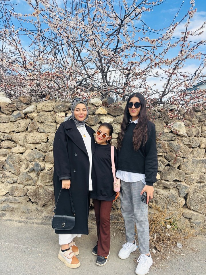 Siyah Uzun Kadın Yün Kaban - Görsel 2