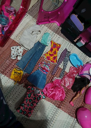 Pembe Oyuncak Bebek Gardırobu - Görsel 4