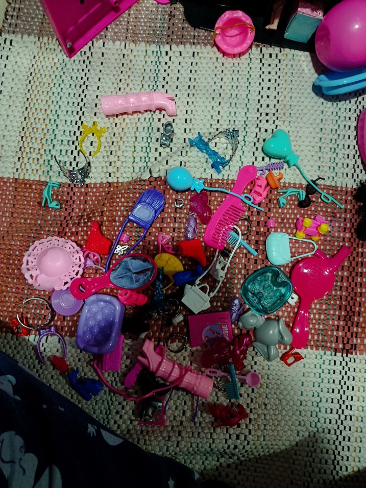 Pembe Oyuncak Bebek Gardırobu - Görsel 2