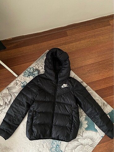 nike mont