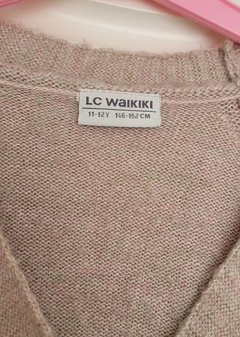 LC Waikiki Bej V Yaka Yun Kiz Cocuk Kazak