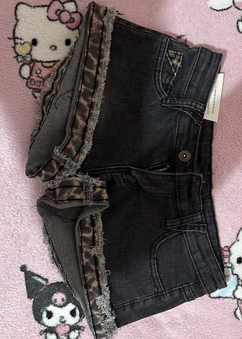 Kahverengi Kürklü Koyu Tie-Dye Mini Kot Şort - Görsel 4