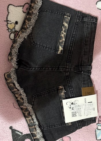 Kahverengi Kürklü Koyu Tie-Dye Mini Kot Şort - Görsel 8