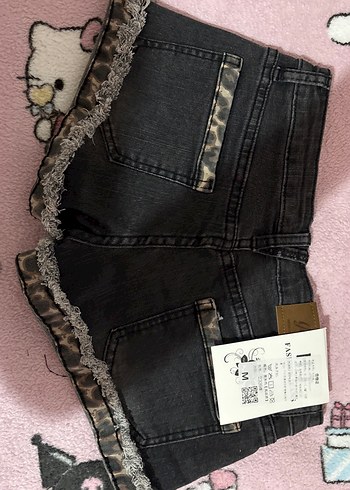 Kahverengi Kürklü Koyu Tie-Dye Mini Kot Şort - Görsel 10