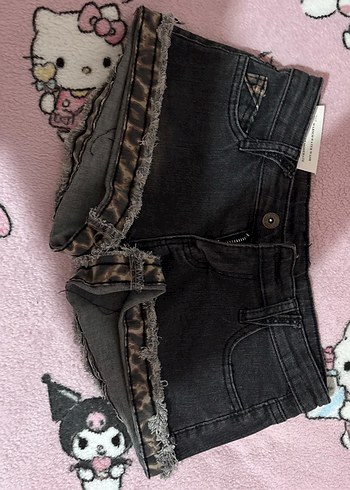 Kahverengi Kürklü Koyu Tie-Dye Mini Kot Şort - Görsel 3