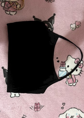 siyah boyundan geçirmeli üst - Görsel 3