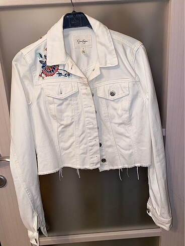 Jessica Simpson beyaz kot ceket