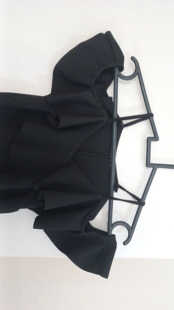 Siyah penye kumaş elbise