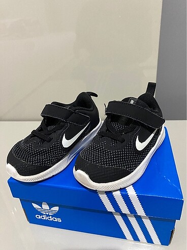 Adidas Çocuk spor Ayakkabı