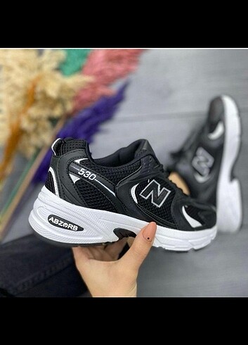 New Balance New balance spor ayakkabı ürün magazadan satılıp sıfır kurulu ü