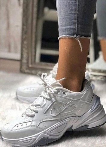 Nike YÜKSEK TABAN BEYAZ SPOR AYAKKABI Spor Ayakkabı ürün sı