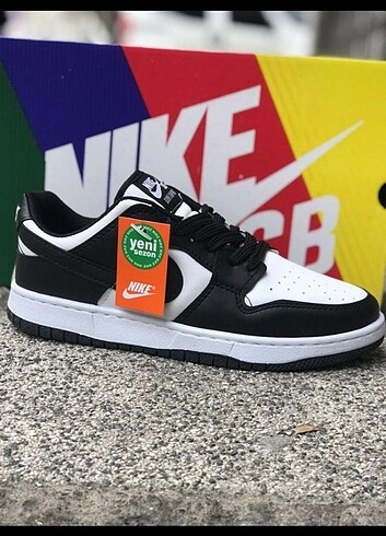 Nike NİKE SPOR AYAKKABI MAGAZA ÜRÜNÜ