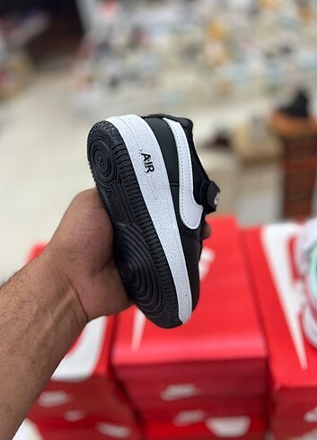 Nike çocuk spor ayakkabı sıfır kutusunda mağaza ürünü