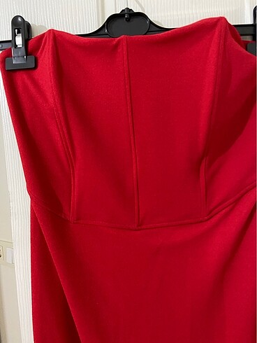 Trendyol & Milla Kırmızı straplez elbise