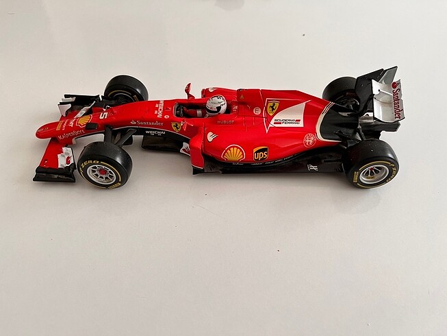 Ferrari f1 oyuncak araba