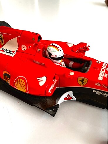 Ferrari f1 oyuncak araba