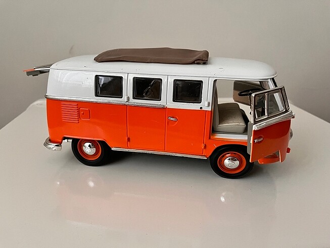 Beden Renk Road signature 1/18 1962 volkswagen mic.