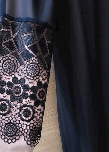 Mavi Nakışlı Uzun Kollu Uzun Elbise - Görsel 2