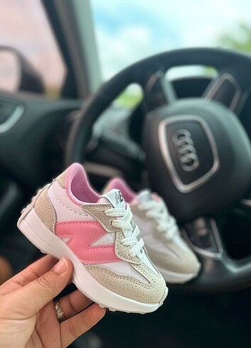 New Balance ÇOCUK SPOR AYAKKABI