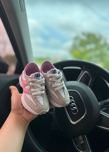 21 Beden ÇOCUK SPOR AYAKKABI