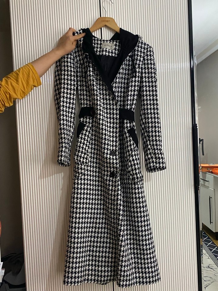 Düğmeli, Uzun Kol, Dar Kesim Kadın Kaban - Görsel 3